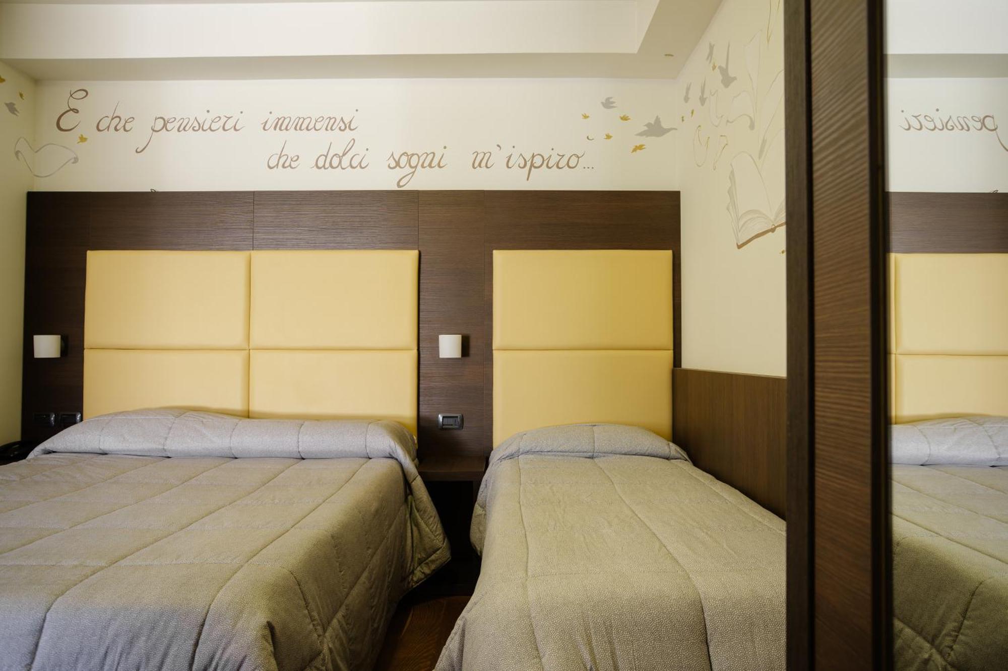 Hotel Ristorante Da Tonino Реканаті Екстер'єр фото